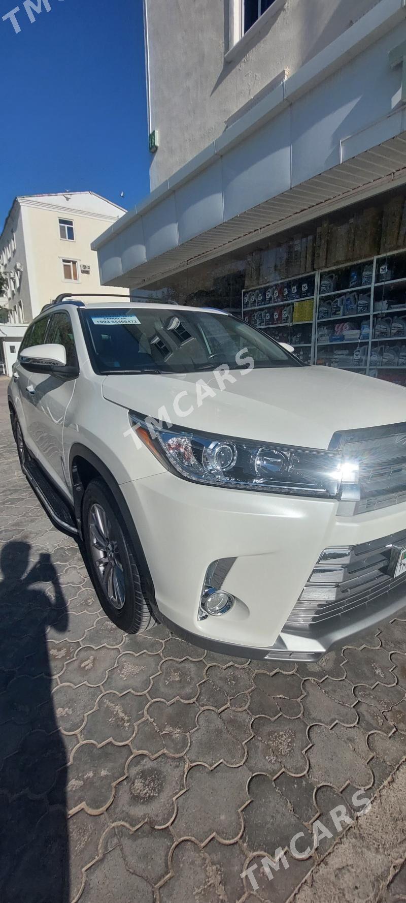 Toyota Highlander 2019 - 480 000 TMT - Туркменабат - img 9