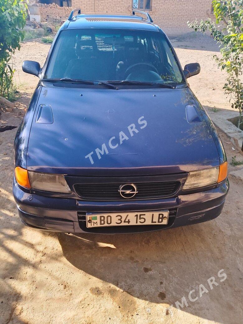 Opel Astra 1995 - 35 000 TMT - Дянев - img 4