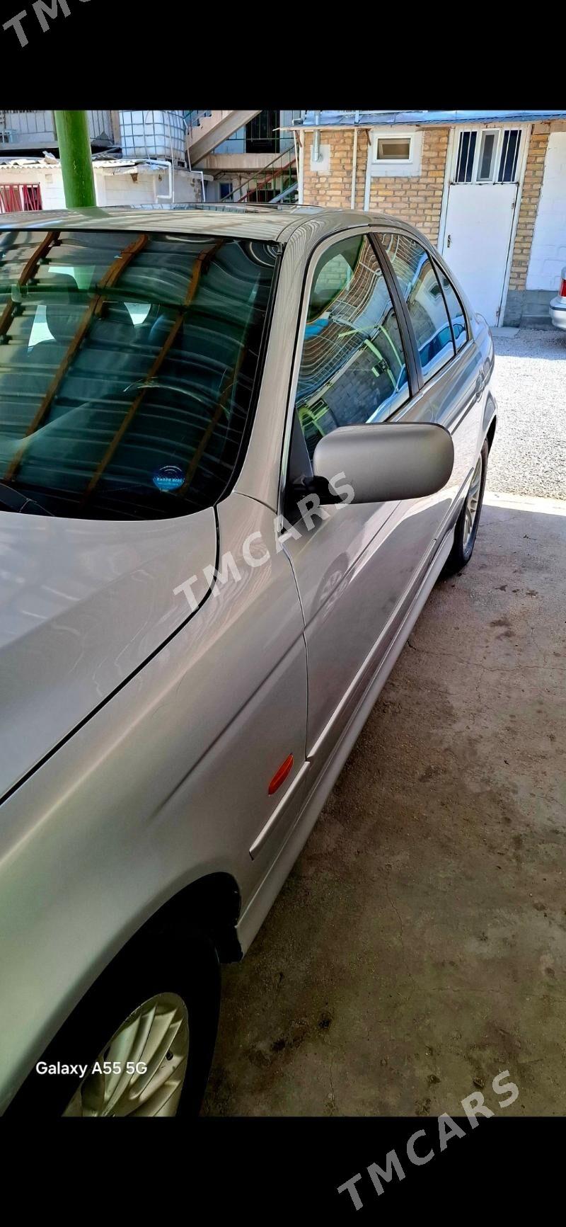 BMW E39 2000 - 110 000 TMT - Балканабат - img 3