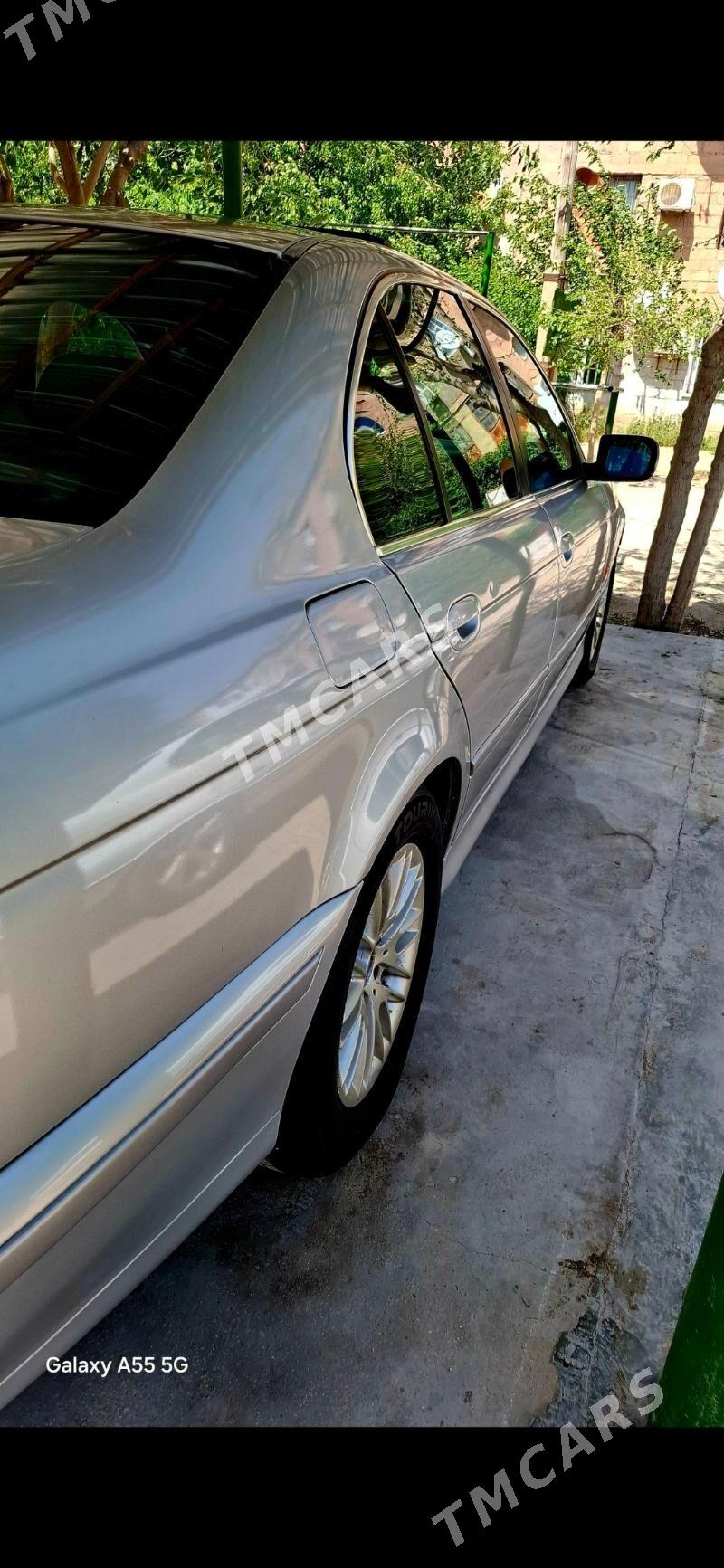 BMW E39 2000 - 110 000 TMT - Балканабат - img 5