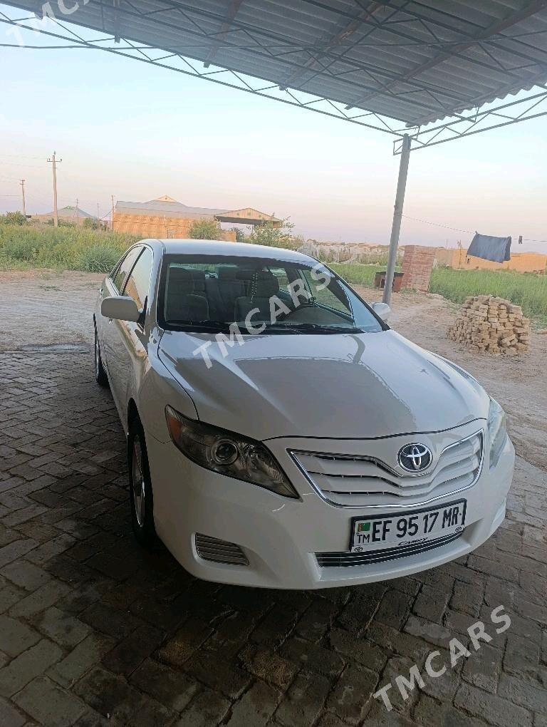 Toyota Camry 2010 - 170 000 TMT - Ёлётен - img 3