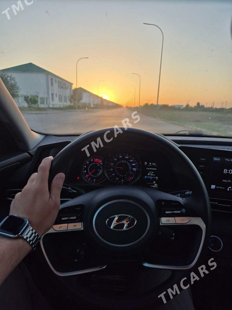 Hyundai Elantra 2022 - 242 000 TMT - Aşgabat - img 4