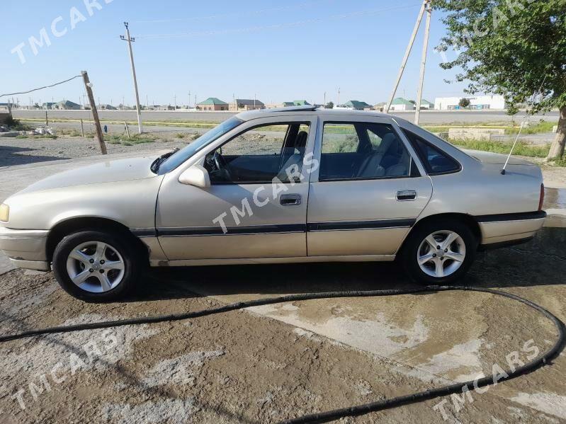 Opel Vectra 1991 - 32 000 TMT - Bäherden - img 4