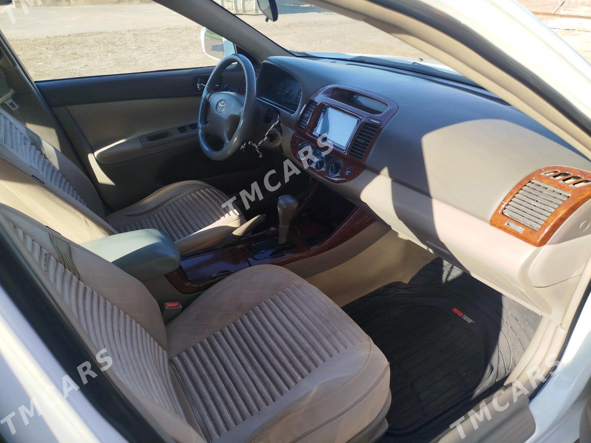 Toyota Camry 2003 - 130 000 TMT - Теджен - img 7