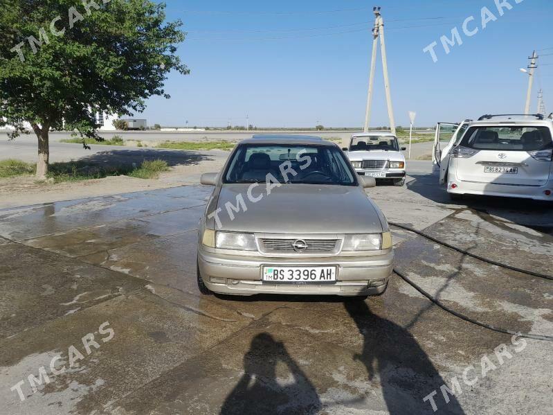 Opel Vectra 1991 - 32 000 TMT - Bäherden - img 5