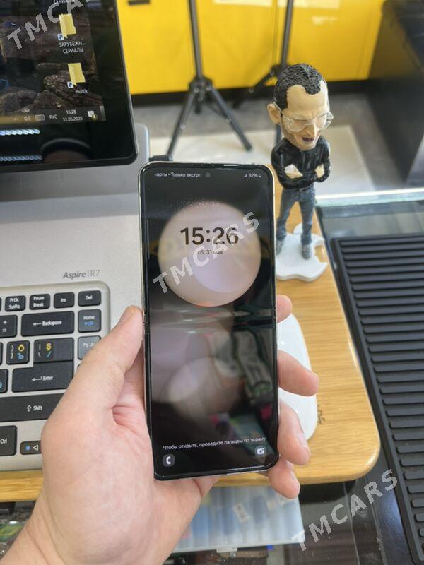 Samsung Z Flip5 - Туркменабат - img 1