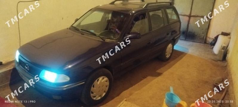 Opel Astra 1997 - 50 000 TMT - Гурбансолтан Едже - img 3