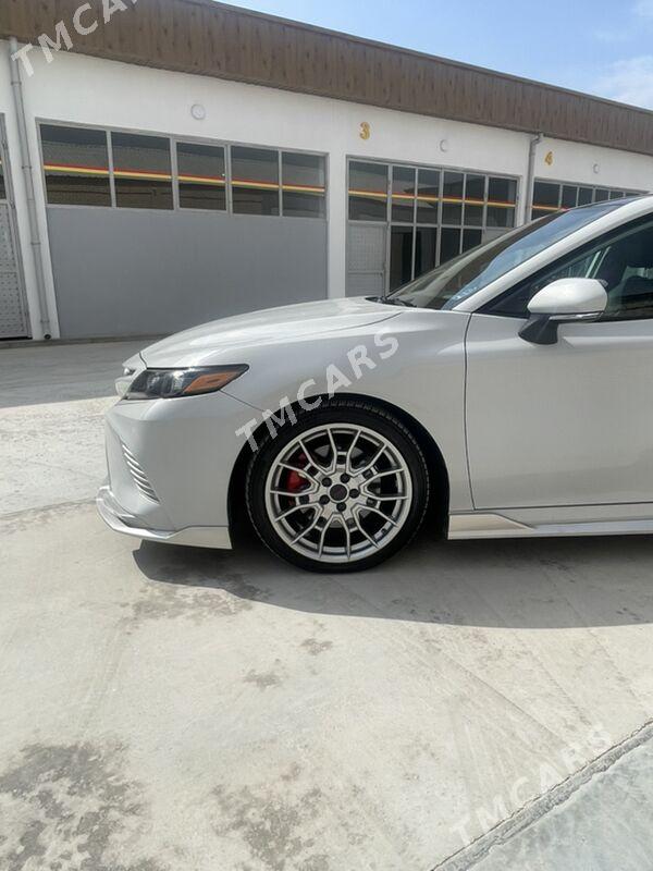 Toyota Camry 2021 - 390 000 TMT - Мары - img 4