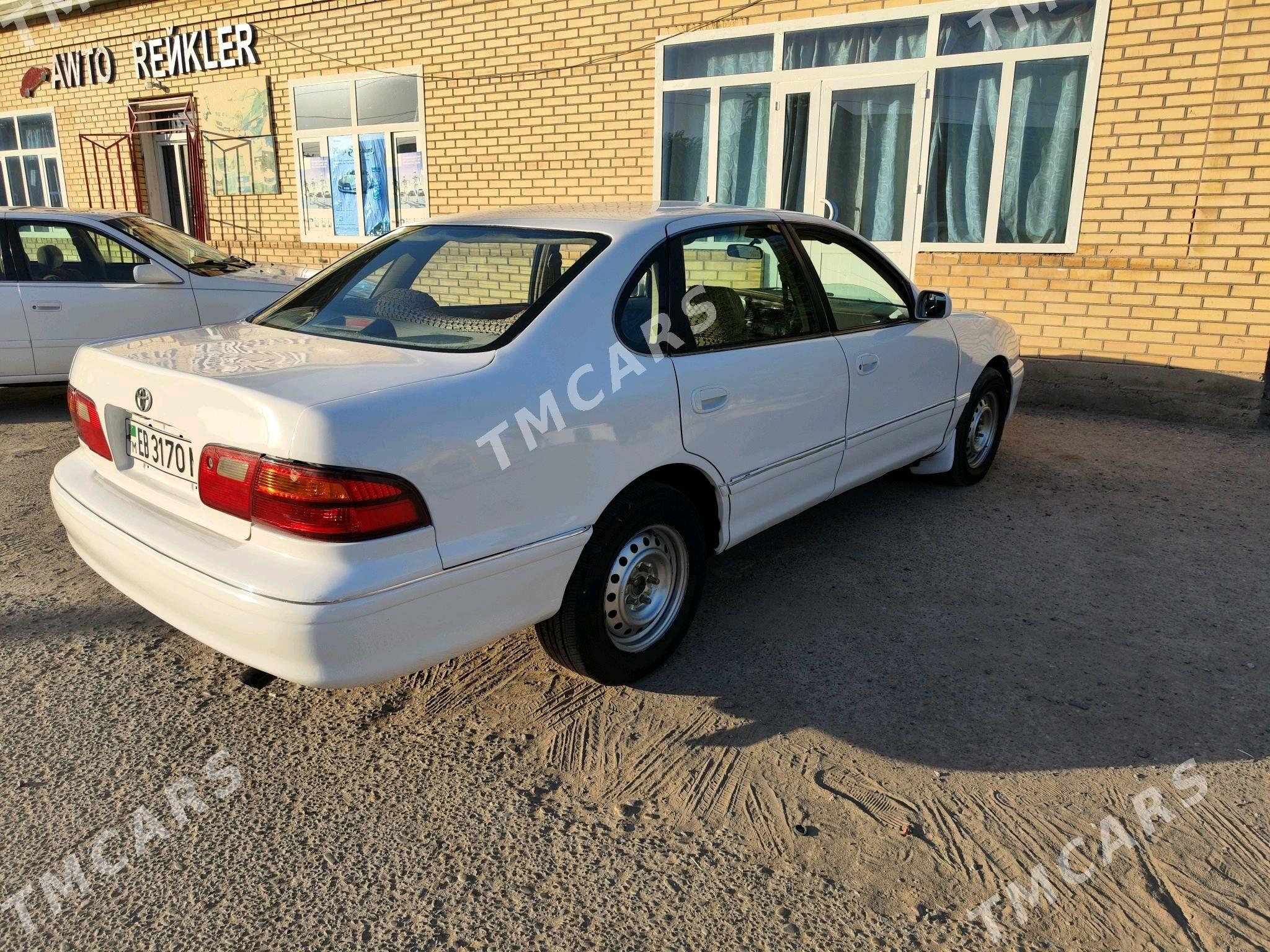 Toyota Avalon 1999 - 95 000 TMT - Байрамали - img 2