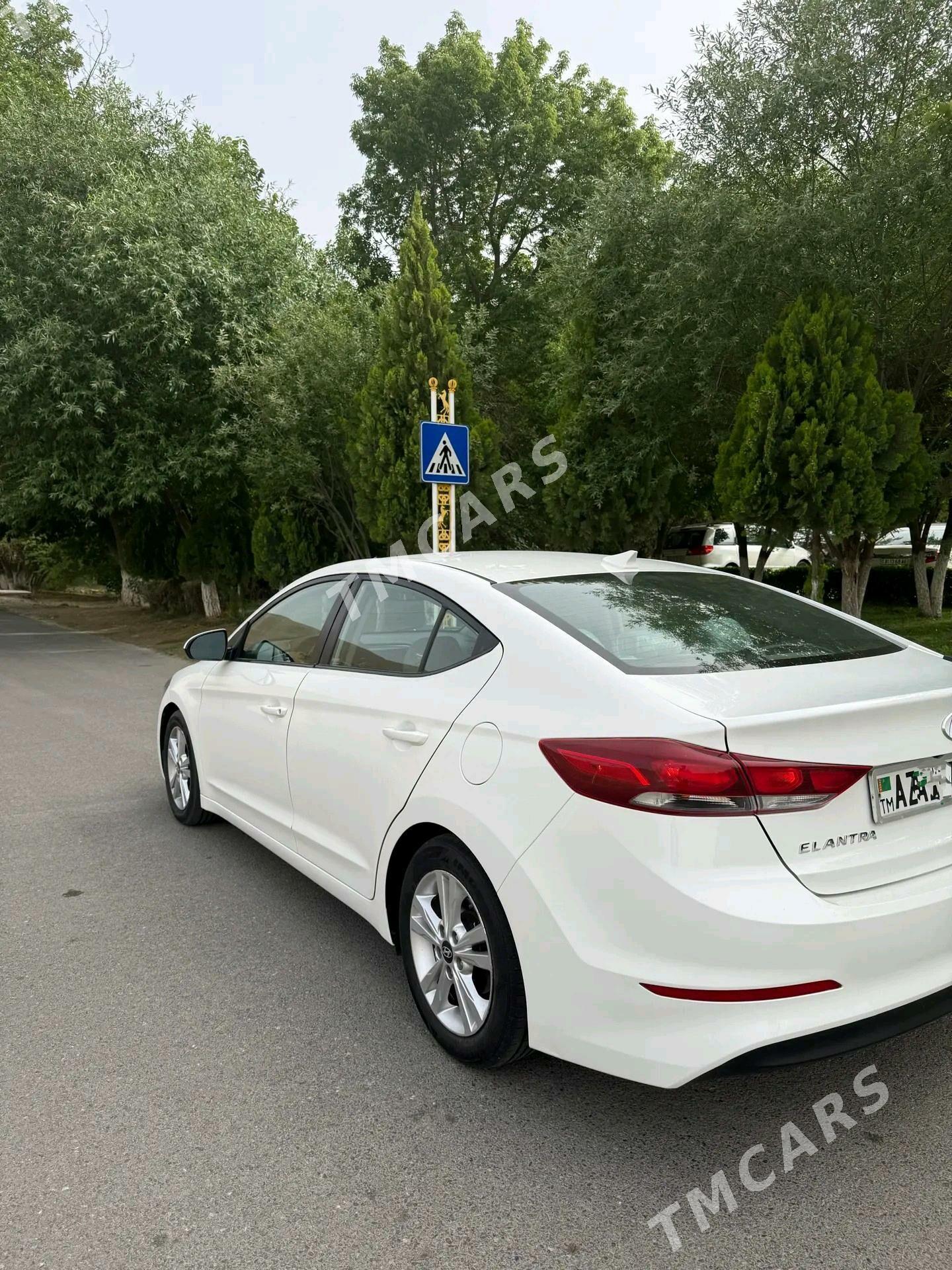 Hyundai Elantra 2018 - 185 000 TMT - Aşgabat - img 5