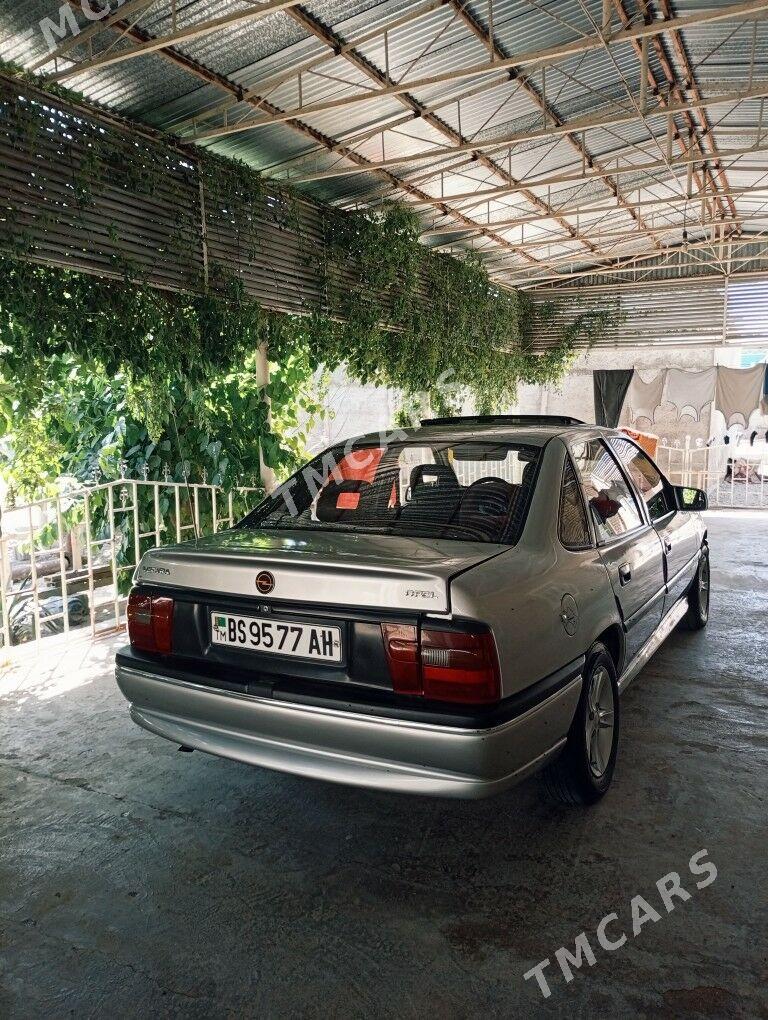 Opel Vectra 1993 - 56 000 TMT - Бахарден - img 2