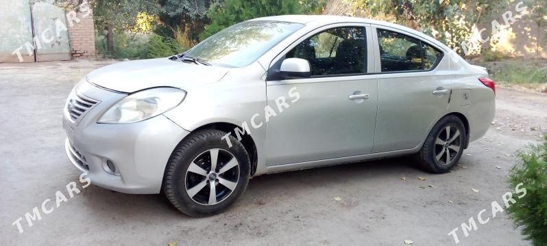 Nissan Versa 2011 - 60 000 TMT - Губадаг - img 2
