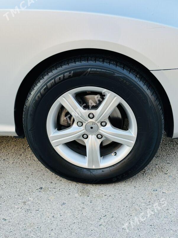 Hyundai Elantra 2010 - 110 000 TMT - Туркменабат - img 5