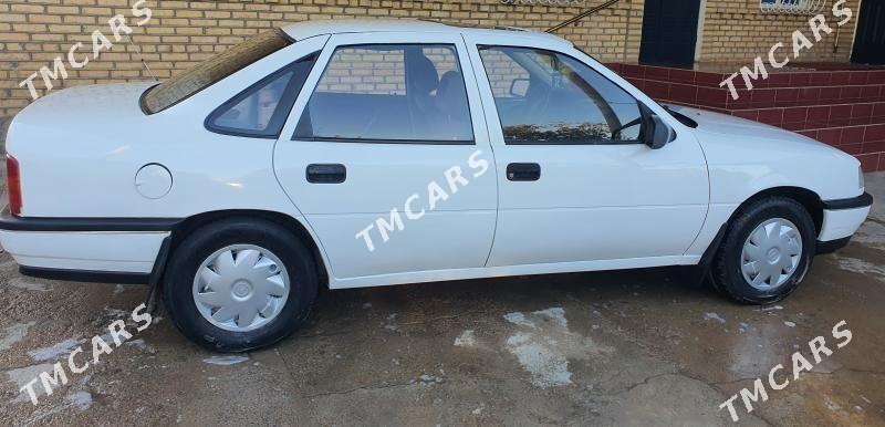 Opel Vectra 1991 - 31 000 TMT - Мары - img 5