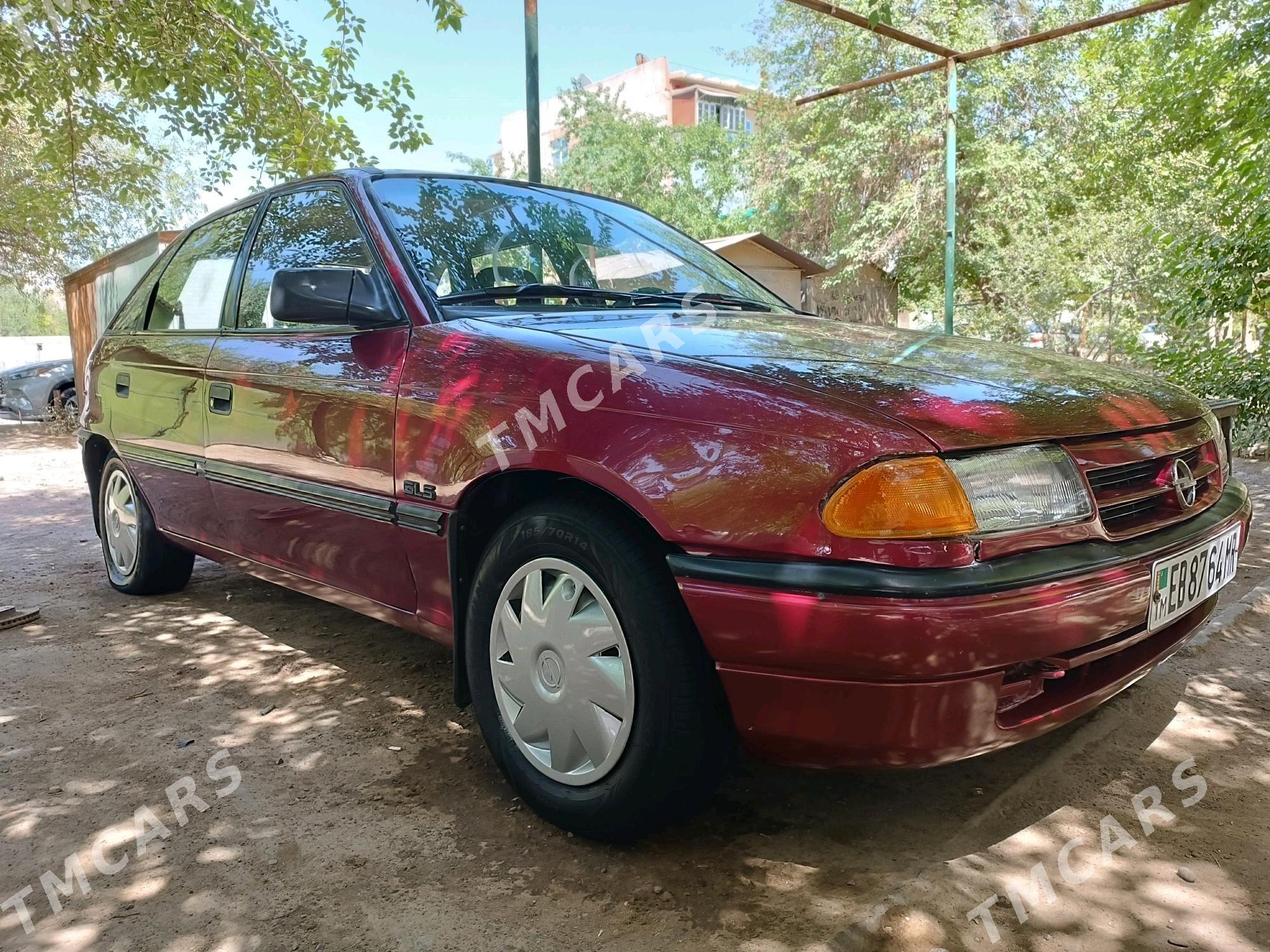 Opel Vectra 1993 - 33 000 TMT - Мары - img 4