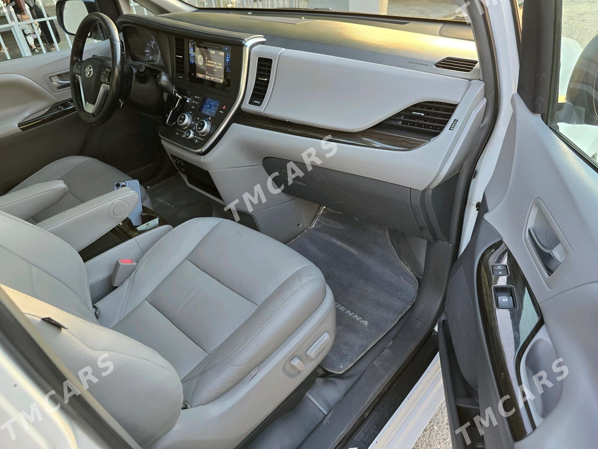 Toyota Sienna 2016 - 410 000 TMT - Чоганлы - img 4