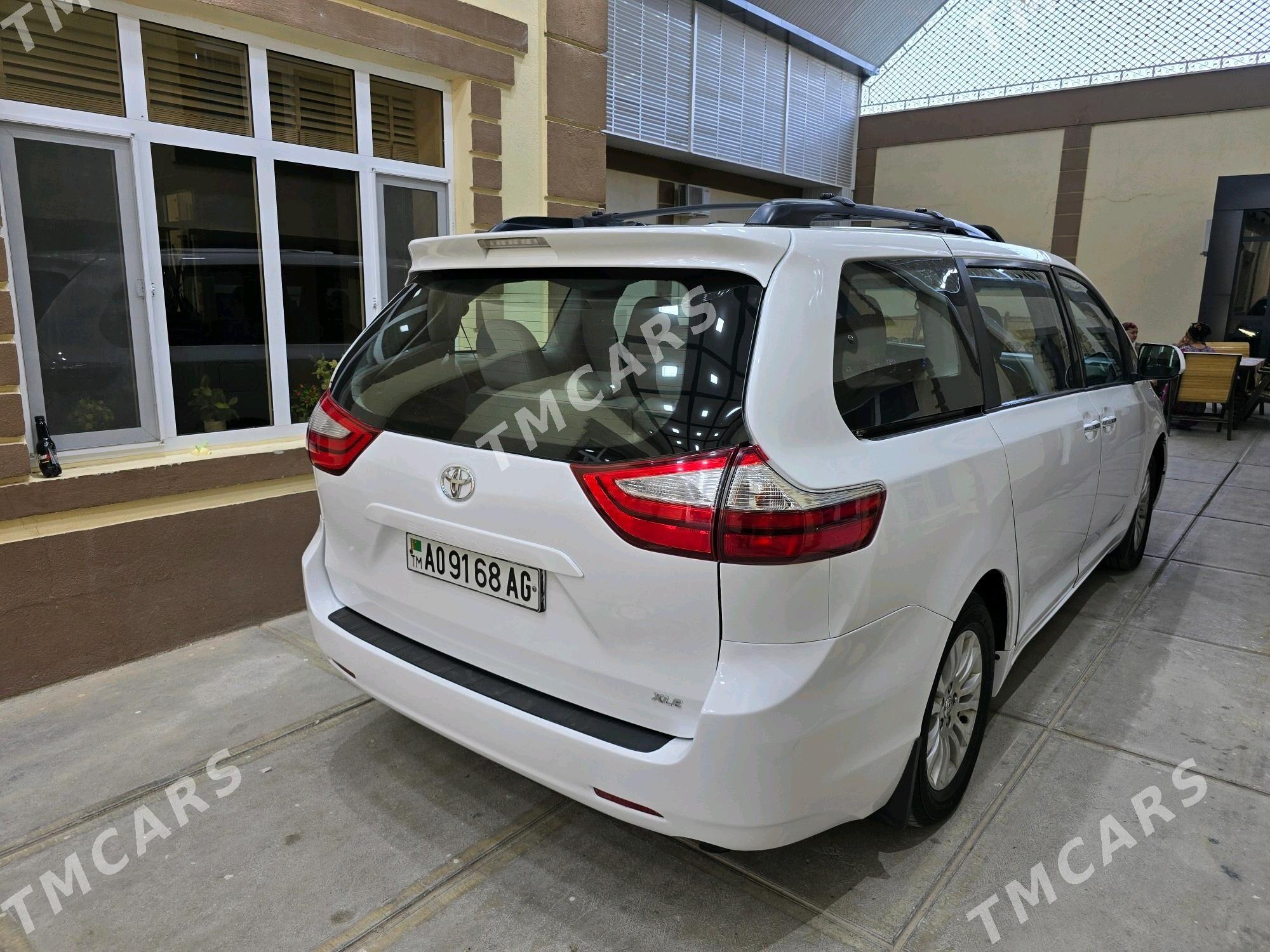 Toyota Sienna 2016 - 410 000 TMT - Чоганлы - img 3