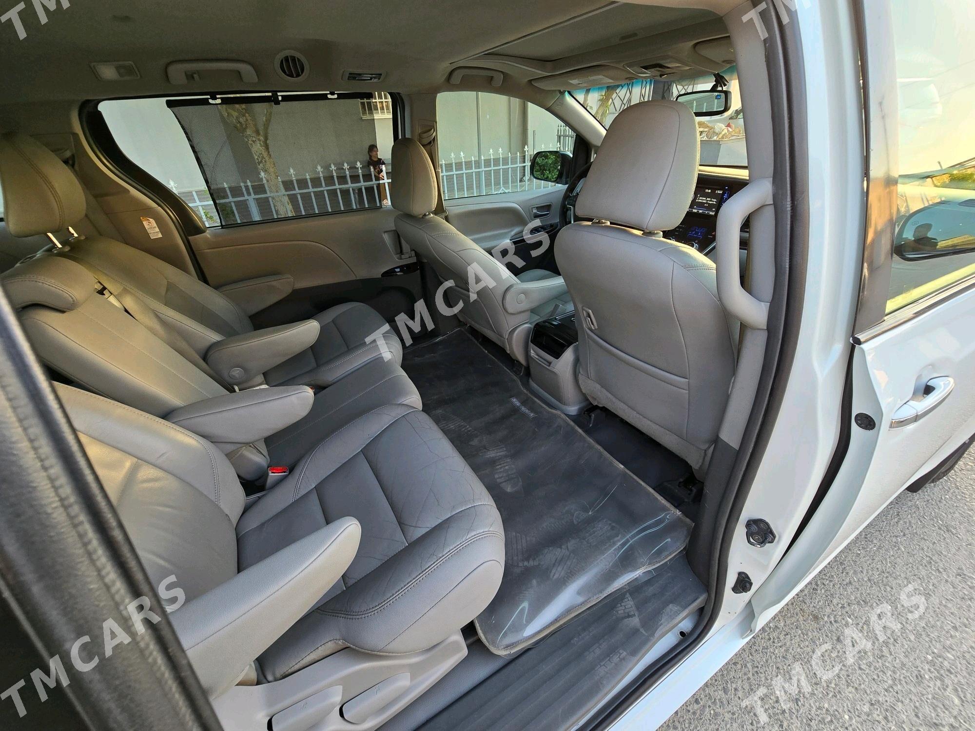 Toyota Sienna 2016 - 410 000 TMT - Чоганлы - img 5