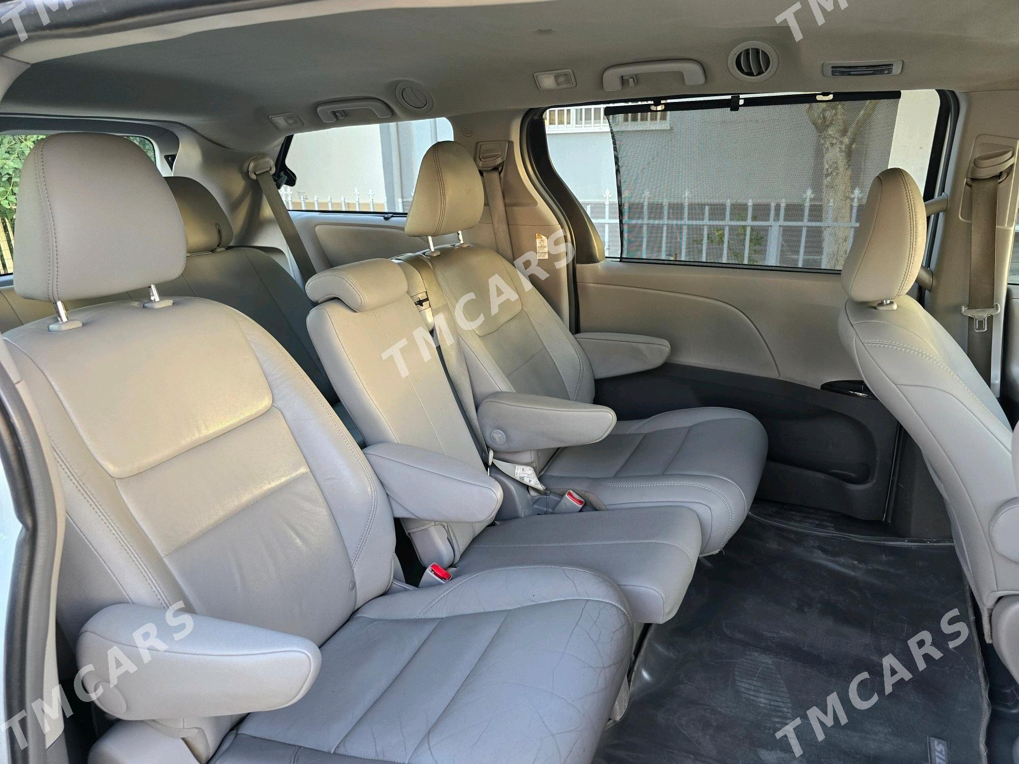 Toyota Sienna 2016 - 410 000 TMT - Чоганлы - img 7