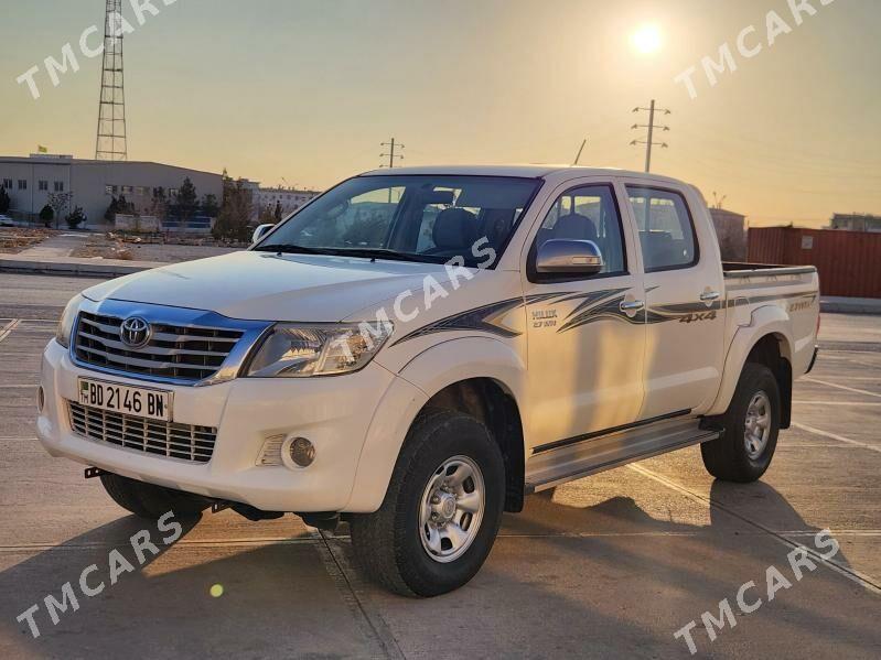 Toyota Hilux 2012 - 300 000 TMT - Балканабат - img 3
