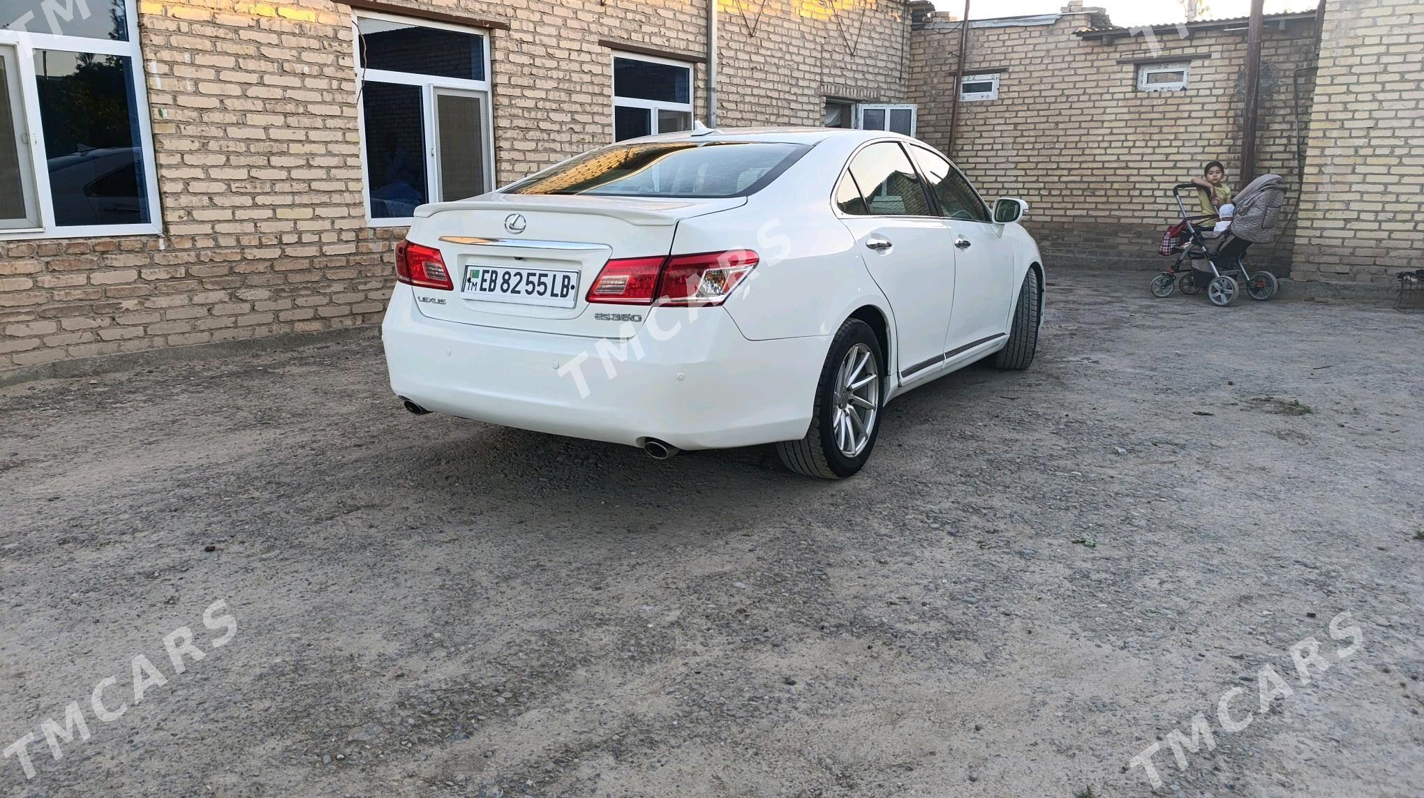 Lexus ES 350 2011 - 220 000 TMT - Дянев - img 4