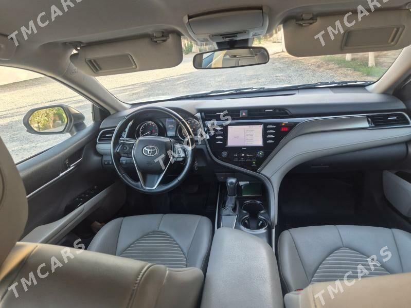 Toyota Camry 2020 - 300 000 TMT - Baýramaly - img 7