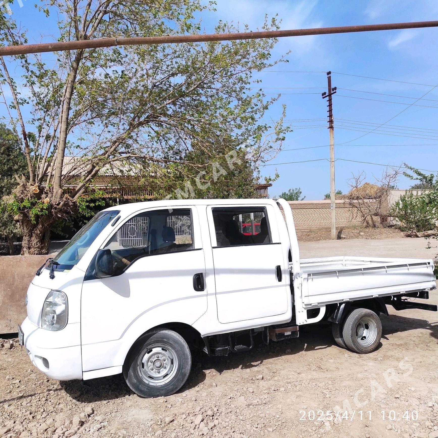 Kia Bongo 2005 - 95 000 TMT - Шабатский этрап - img 6