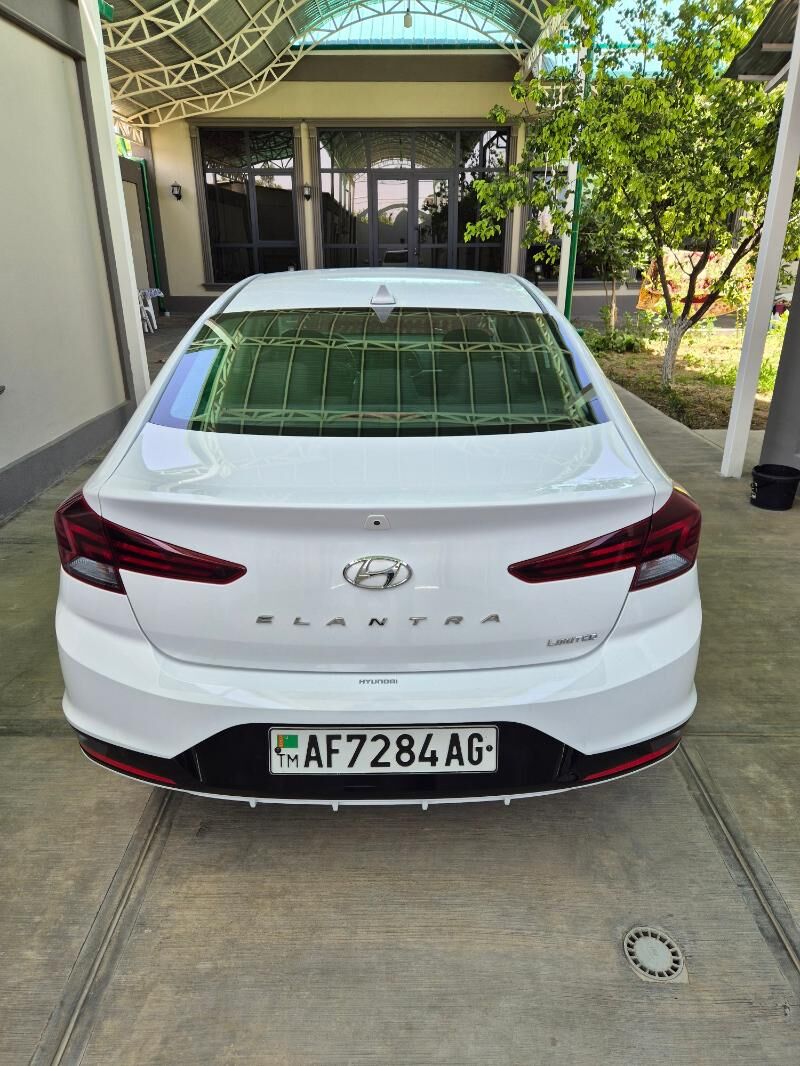 Hyundai Elantra 2019 - 240 000 TMT - Aşgabat - img 4