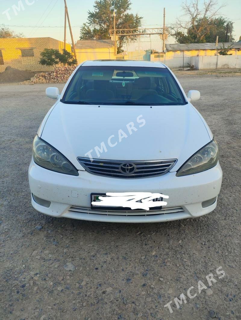 Toyota Camry 2002 - 150 000 TMT - Кака - img 2