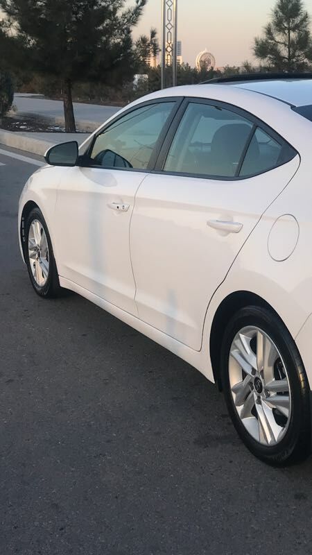 Hyundai Elantra 2019 - 220 000 TMT - Aşgabat - img 8