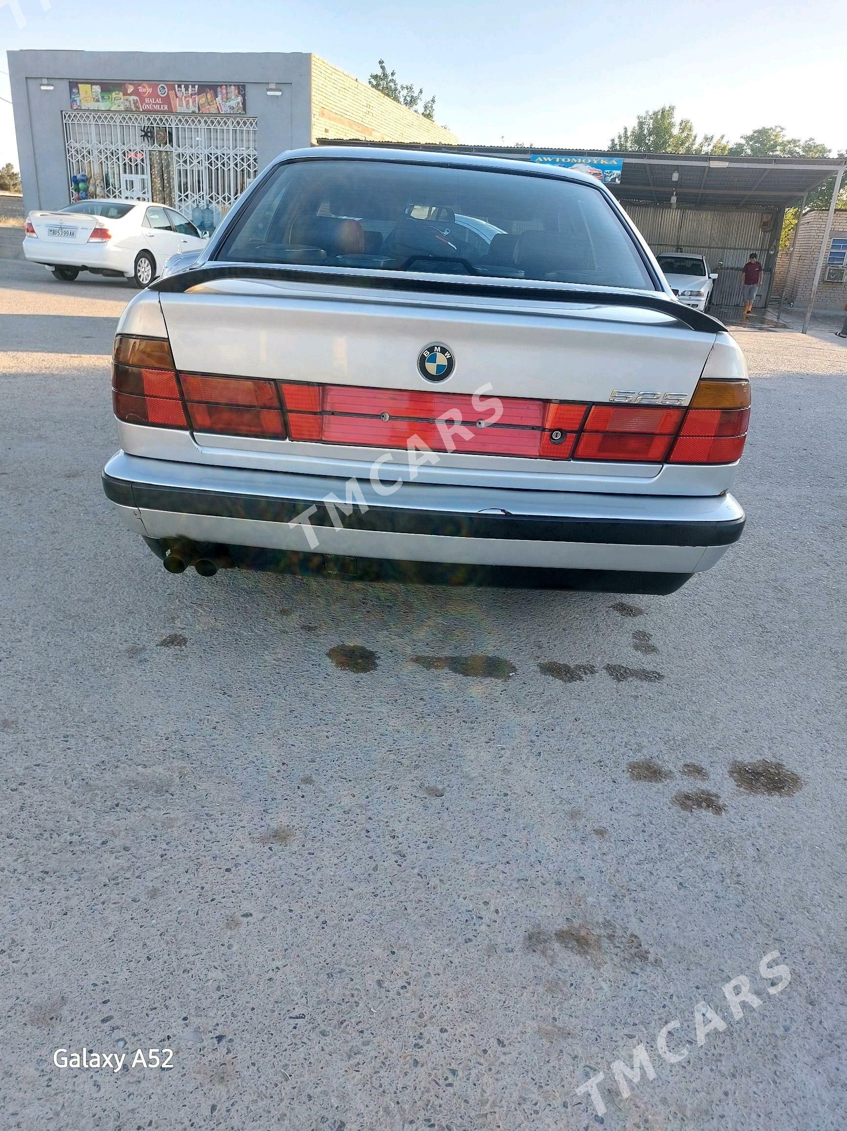 BMW 525 1992 - 66 000 TMT - 1 mkr - img 4