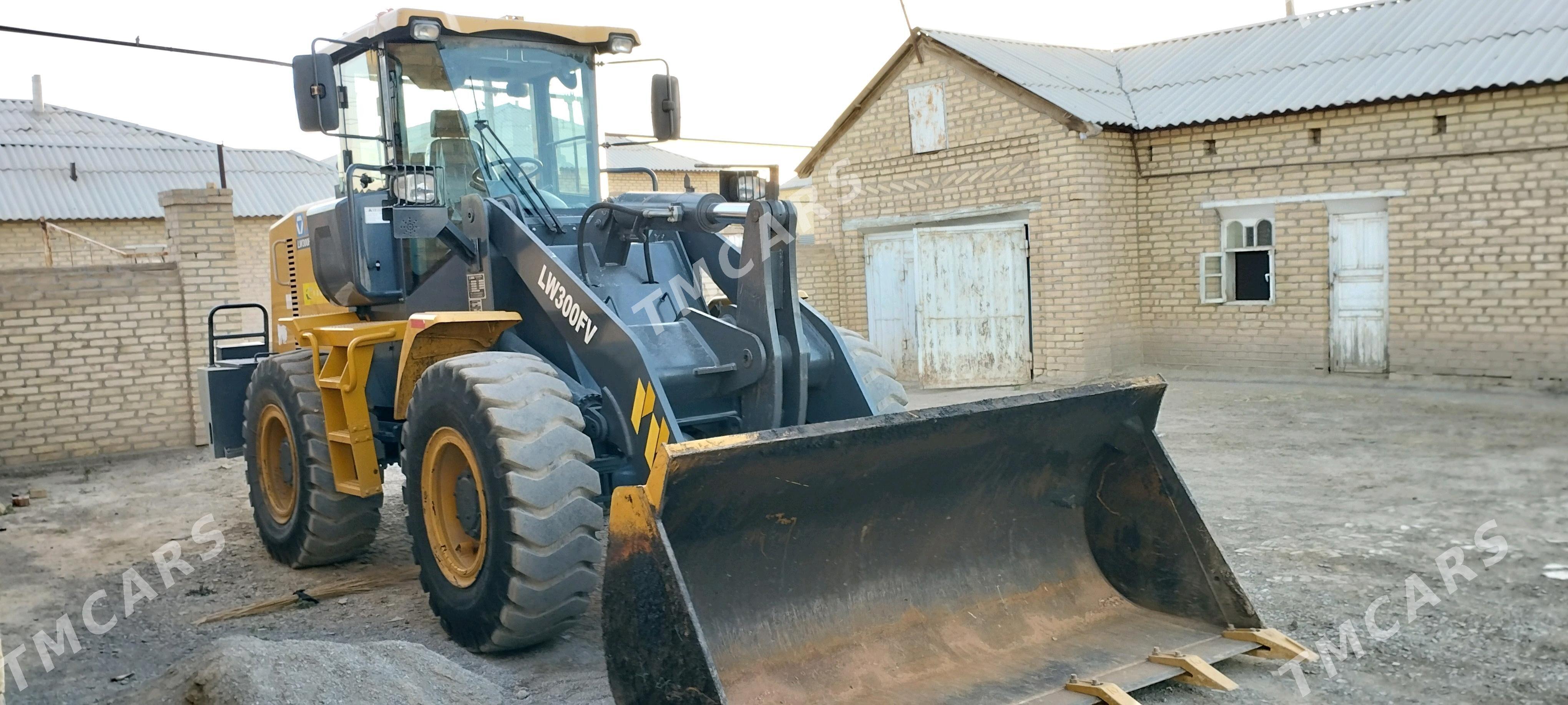 XCMG LW300F 2021 - 520 000 TMT - Векильбазар - img 6