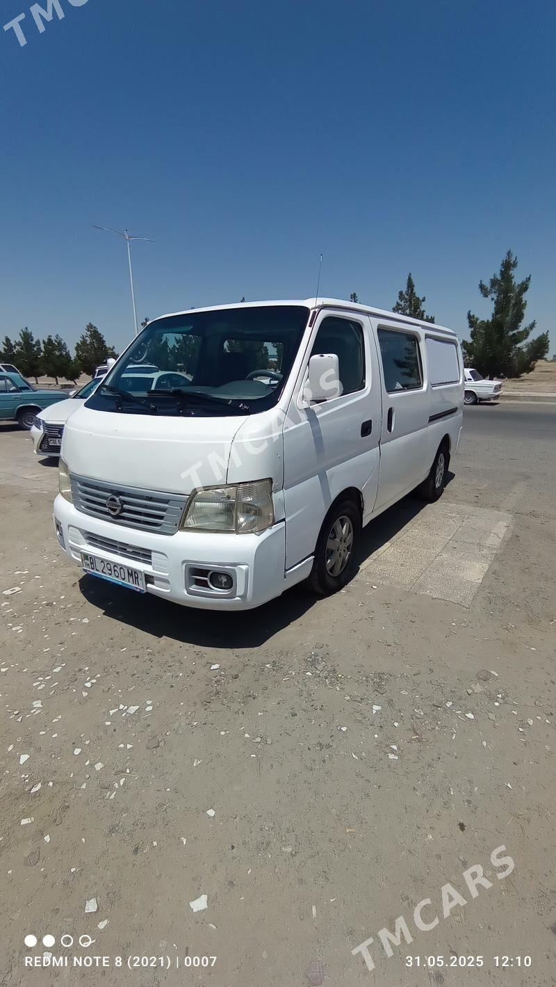 Nissan Urvan 2000 - 100 000 TMT - Байрамали - img 6