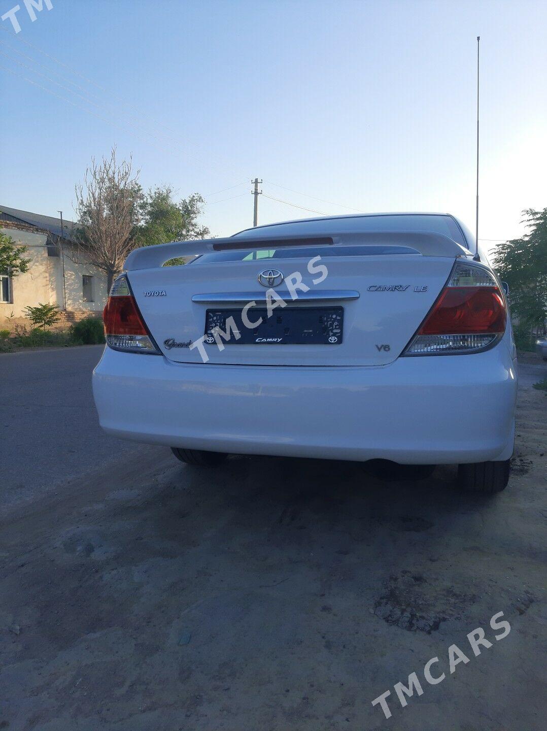 Toyota Camry 2005 - 168 000 TMT - Кёнеургенч - img 2