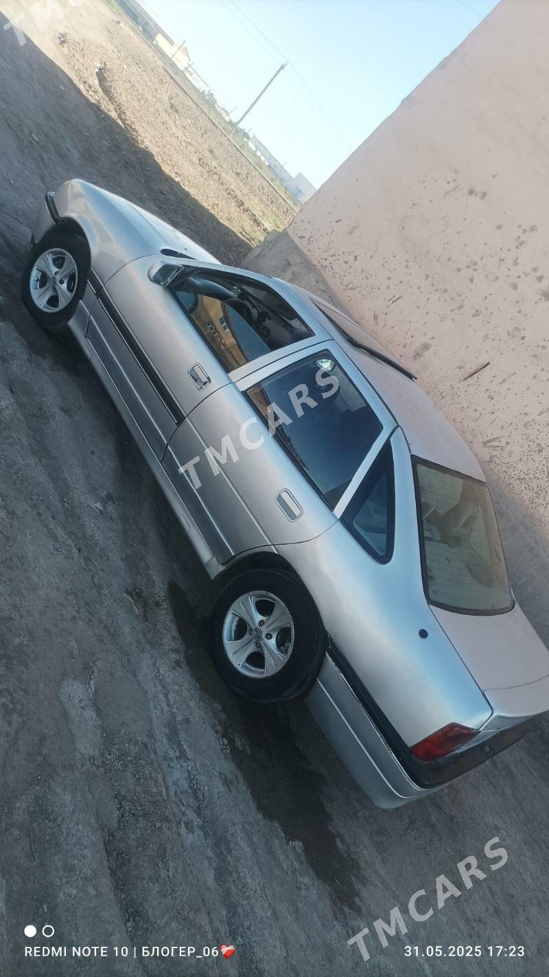 Opel Vectra 1990 - 30 000 TMT - Гурбансолтан Едже - img 2