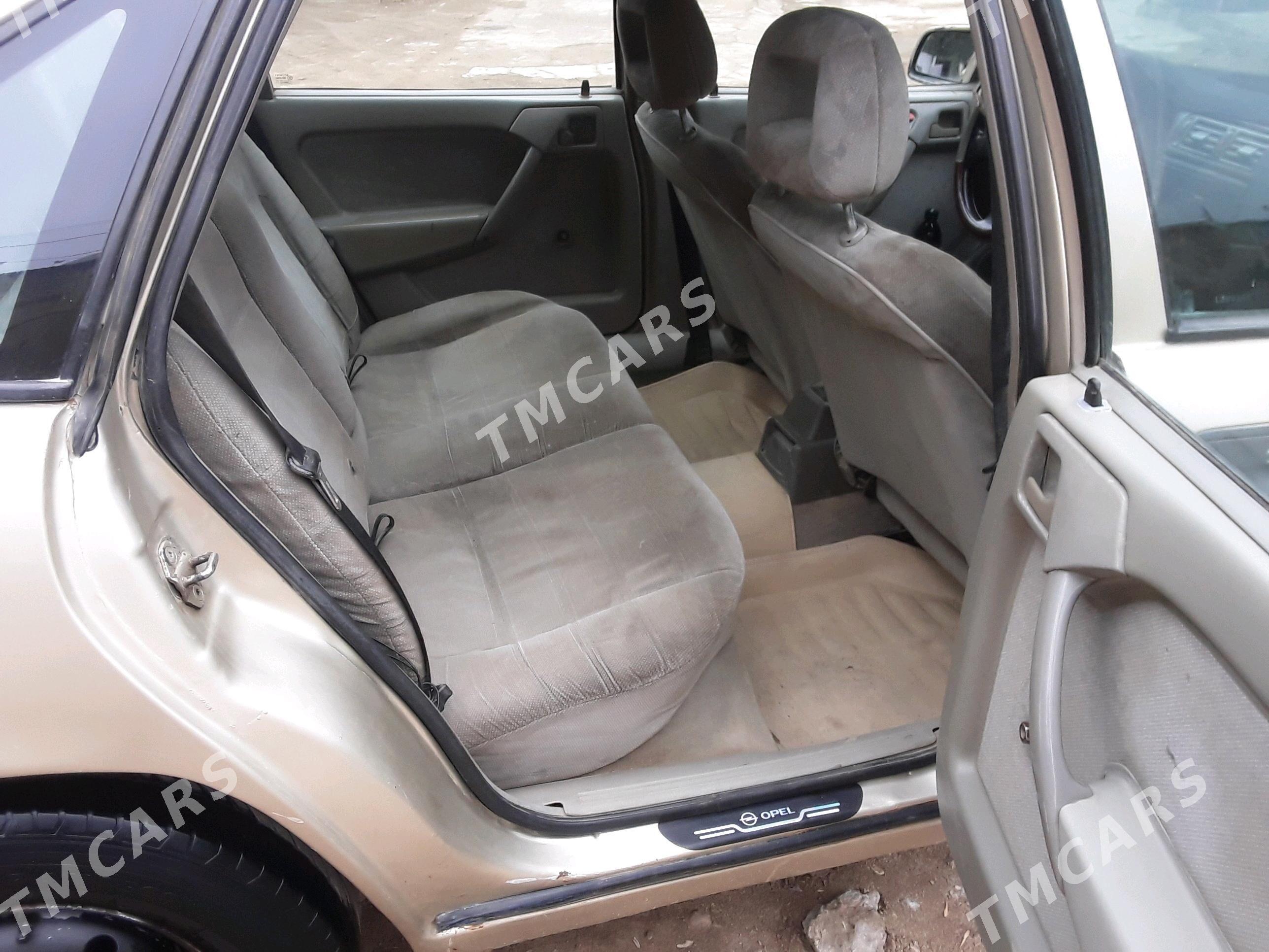Opel Vectra 1992 - 30 000 TMT - Дашогуз - img 9