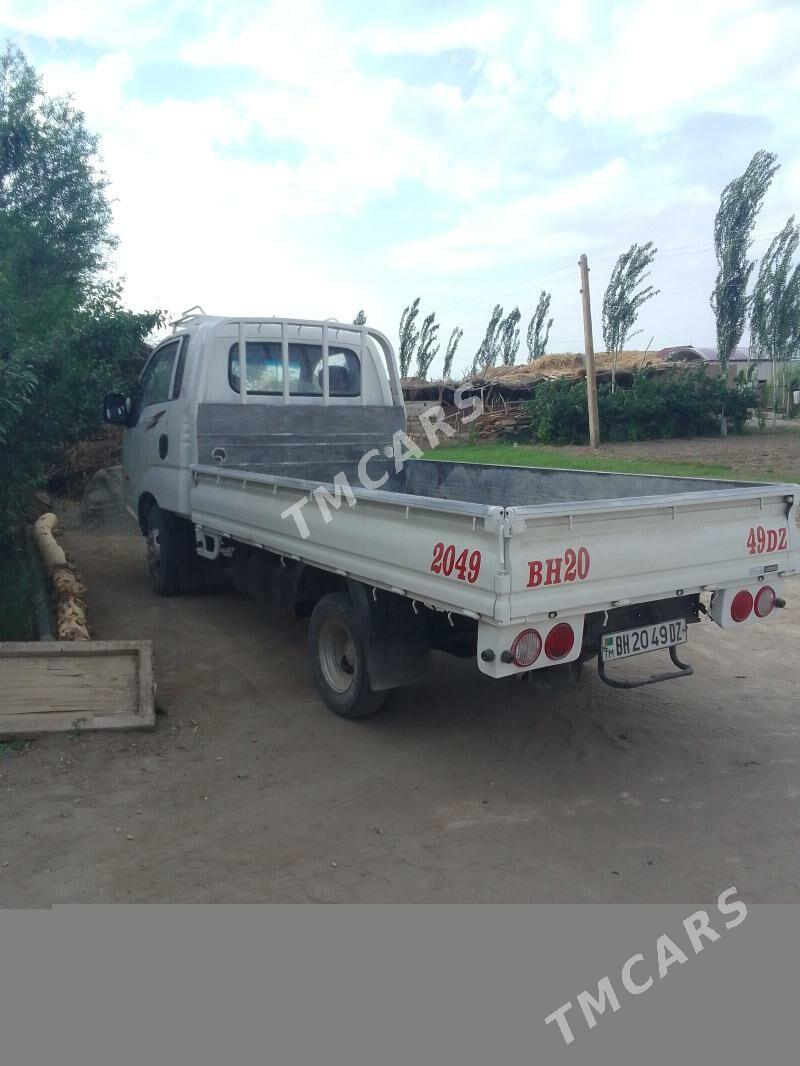 Kia Bongo 2010 - 180 000 TMT - Гурбансолтан Едже - img 8