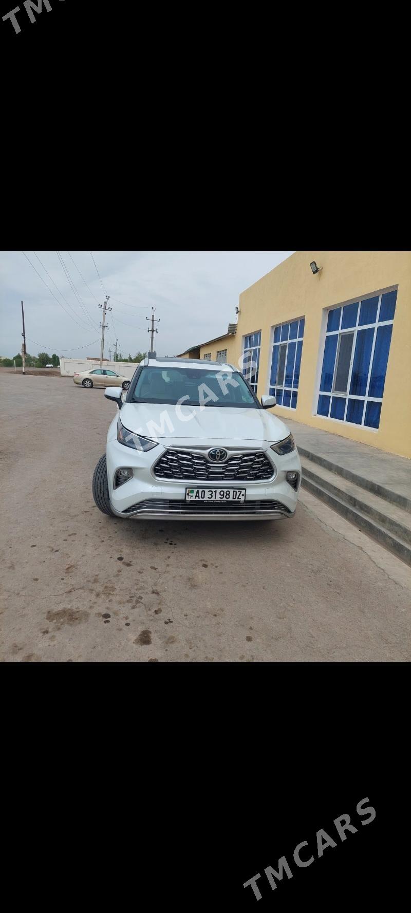 Toyota Highlander 2022 - 700 000 TMT - Губадаг - img 4