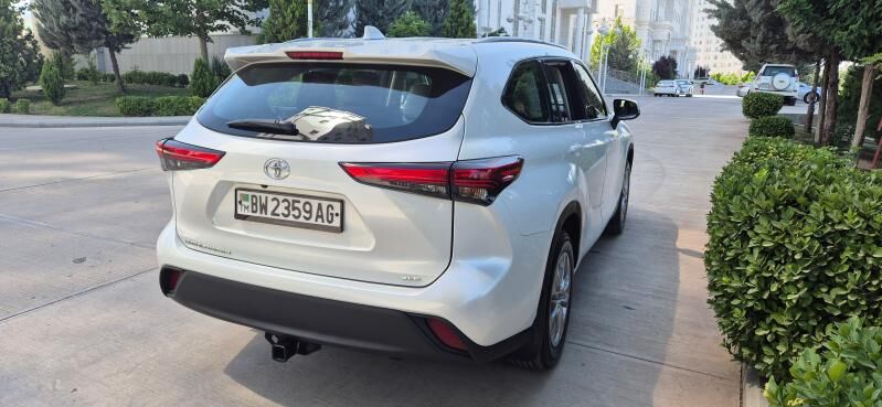 Toyota Highlander 2022 - 700 000 TMT - Чоганлы - img 2