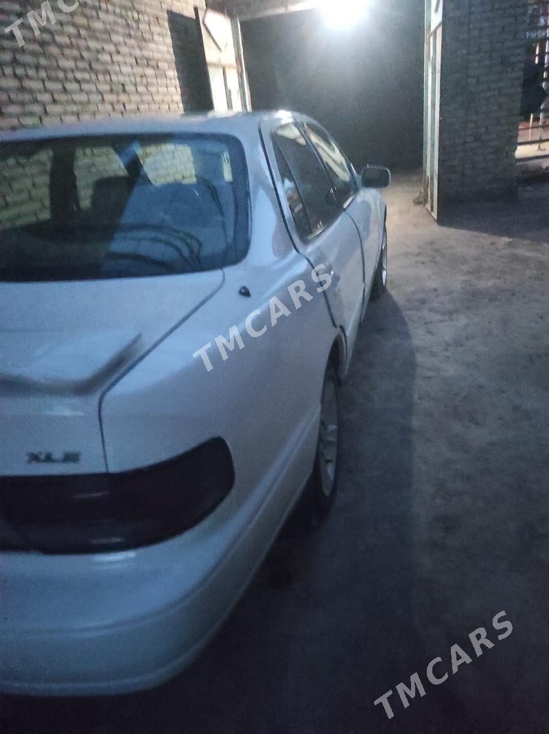 Toyota Camry 1994 - 80 000 TMT - Дянев - img 5