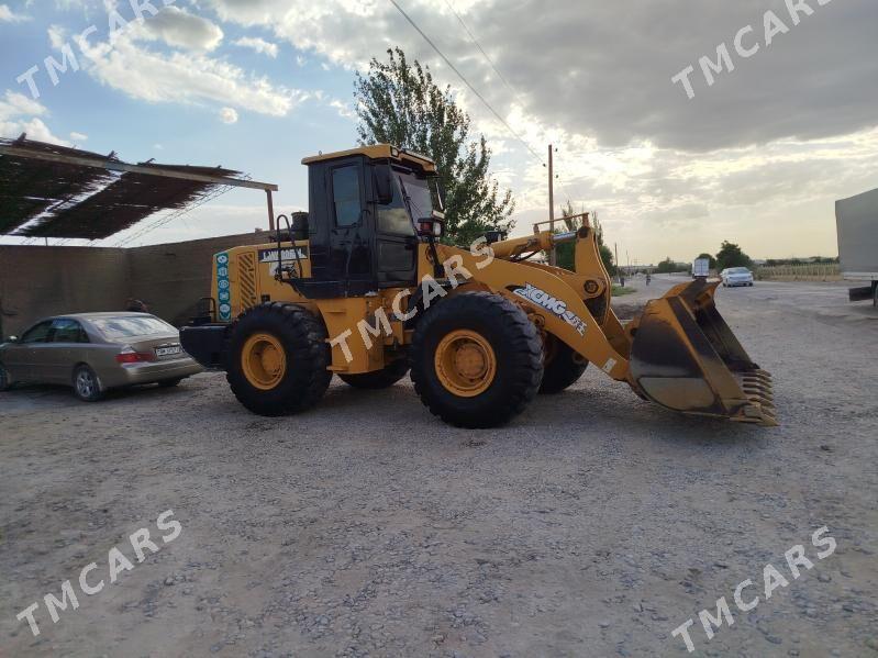 XCMG LW500F 2013 - 700 000 TMT - Халач - img 4