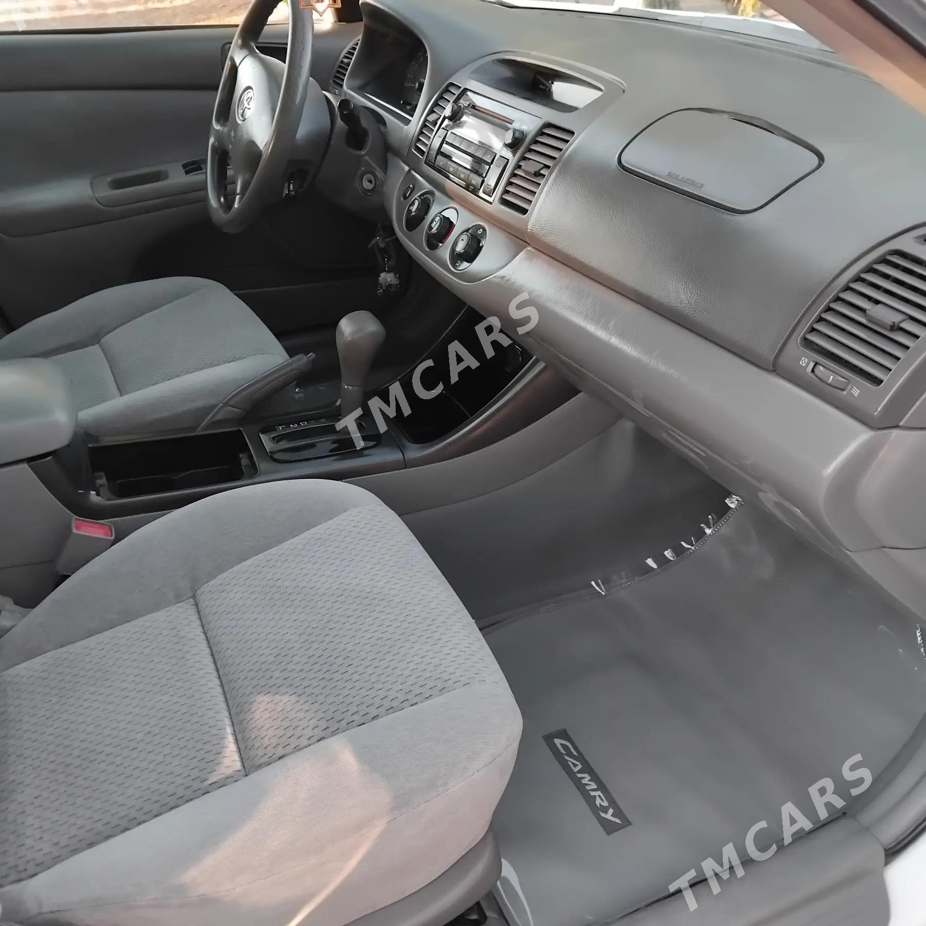 Toyota Camry 2003 - 165 000 TMT - Дашогуз - img 4