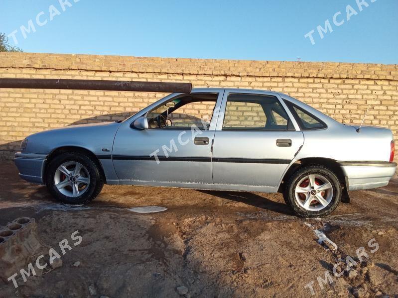 Opel Vectra 1993 - 40 000 TMT - Гороглы (Тагта) - img 8