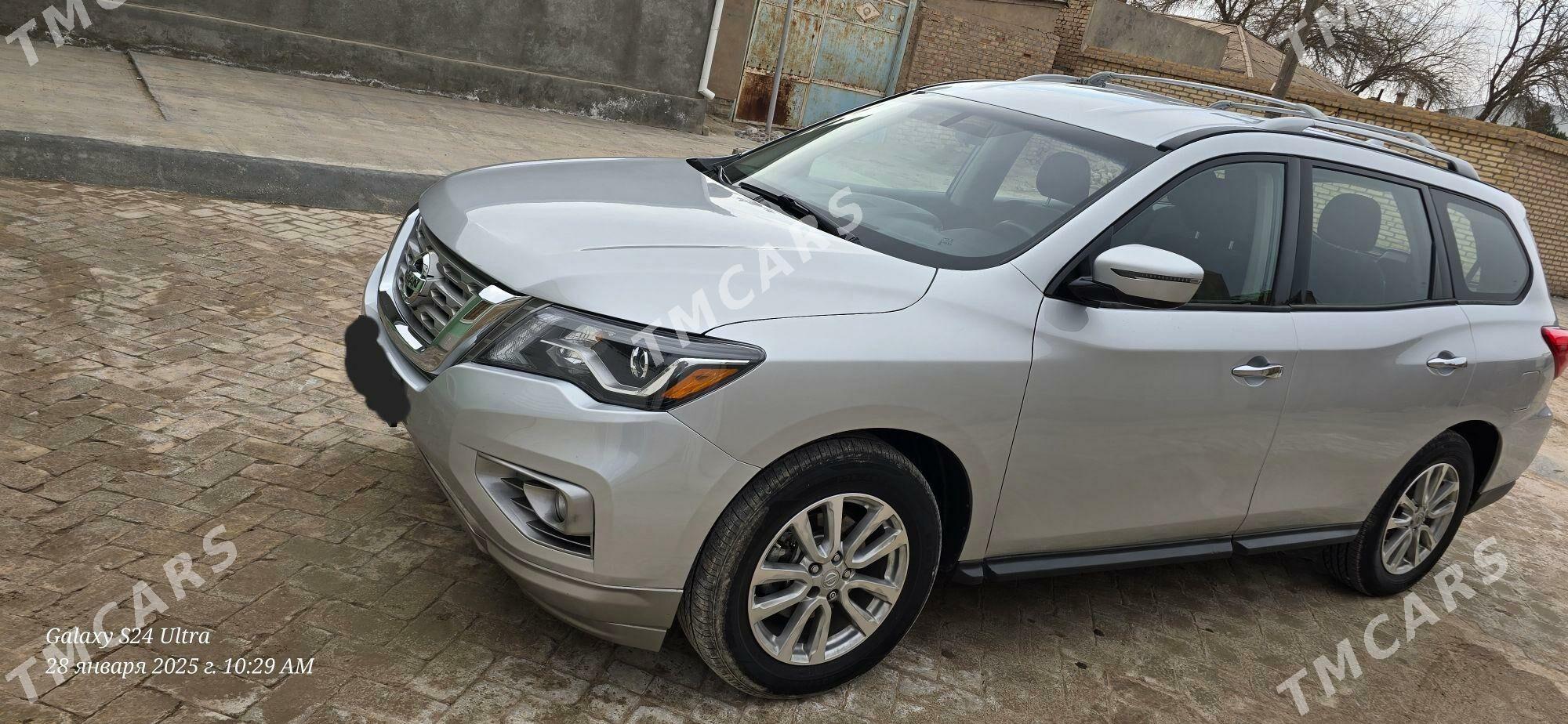 Nissan Pathfinder 2019 - 230 000 TMT - Байрамали - img 4
