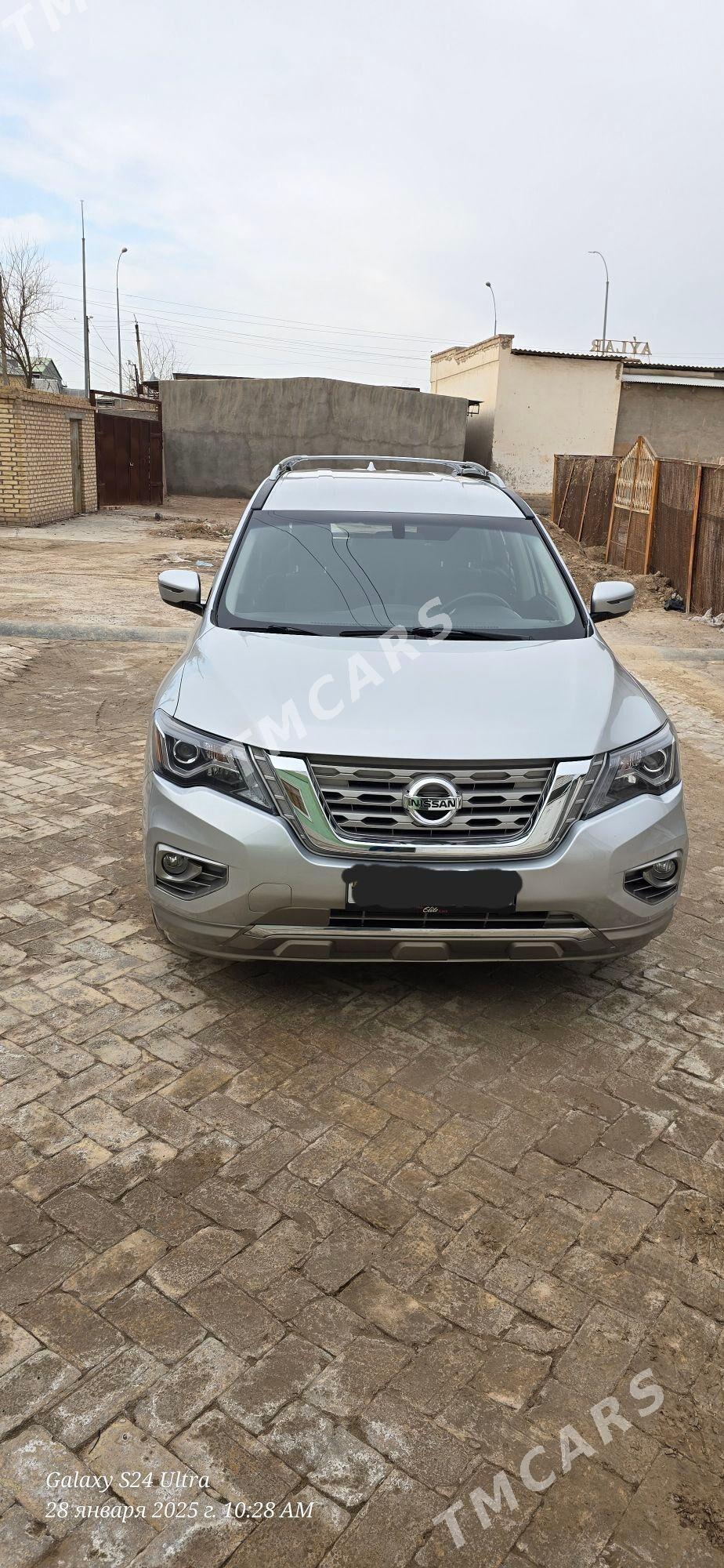 Nissan Pathfinder 2019 - 230 000 TMT - Байрамали - img 5