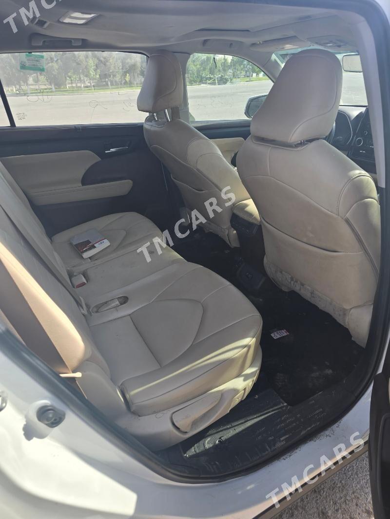 Toyota Highlander 2020 - 690 000 TMT - Гуртли - img 5