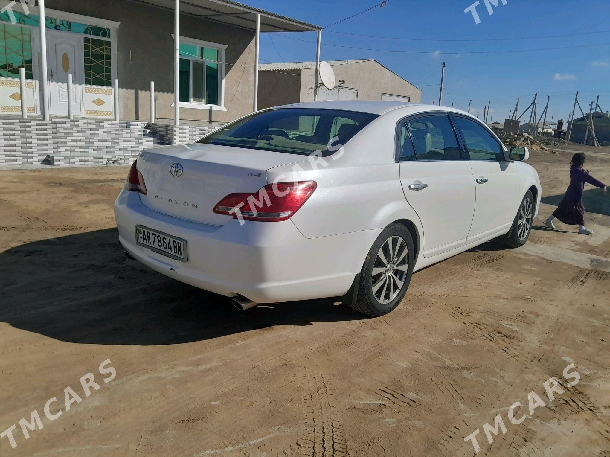 Toyota Avalon 2005 - 150 000 TMT - Эсенгулы - img 5