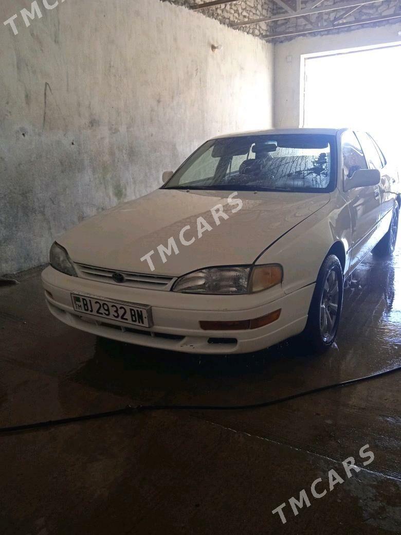 Toyota Camry 1994 - 70 000 TMT - Берекет - img 2