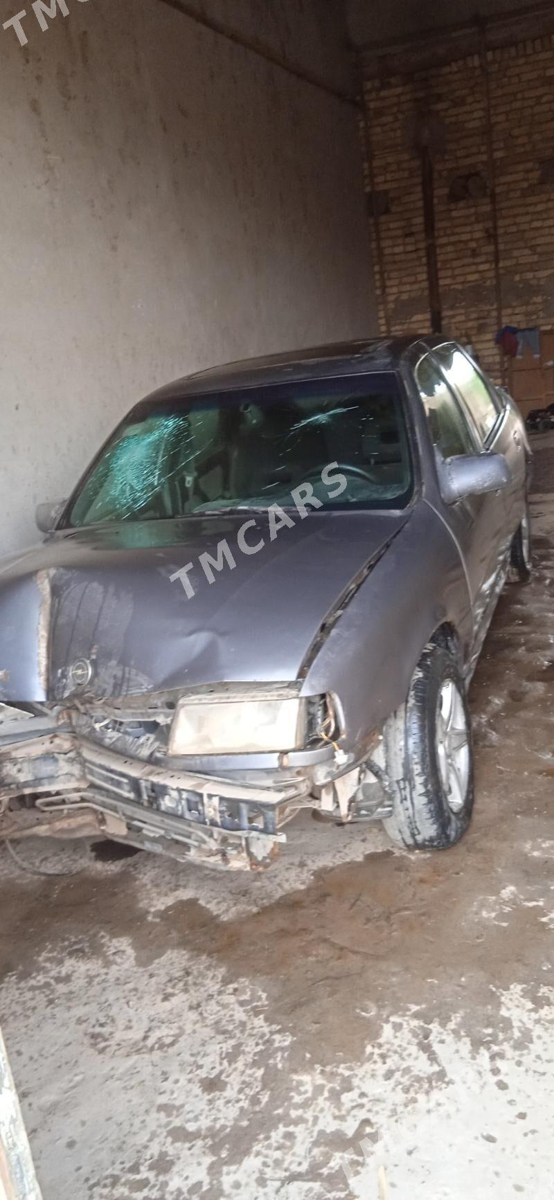 Opel Vectra 1990 - 12 000 TMT - Çärjew - img 2