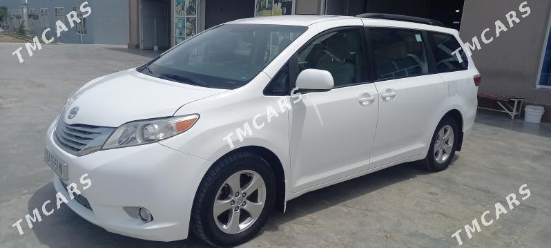 Toyota Sienna 2016 - 350 000 TMT - Байрамали - img 5